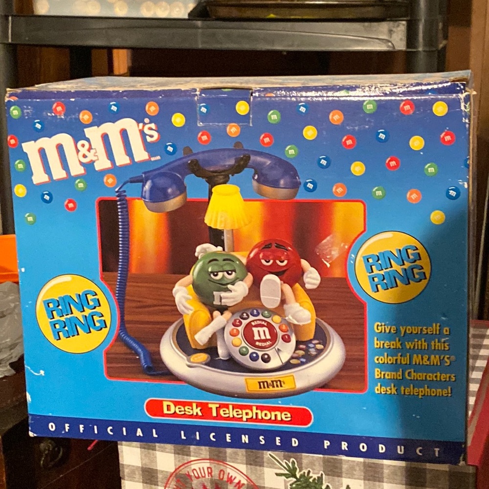 M&M telephone